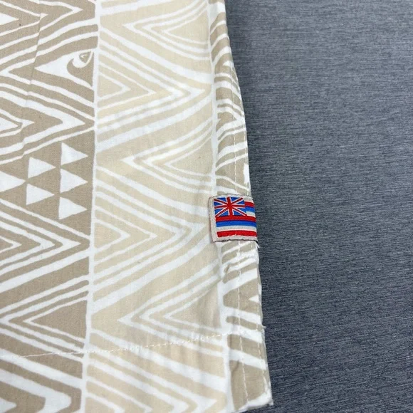 Quiksilver Men's Cream Tan Geometric Aloha Shirt Vintage - Picture 3 of 6